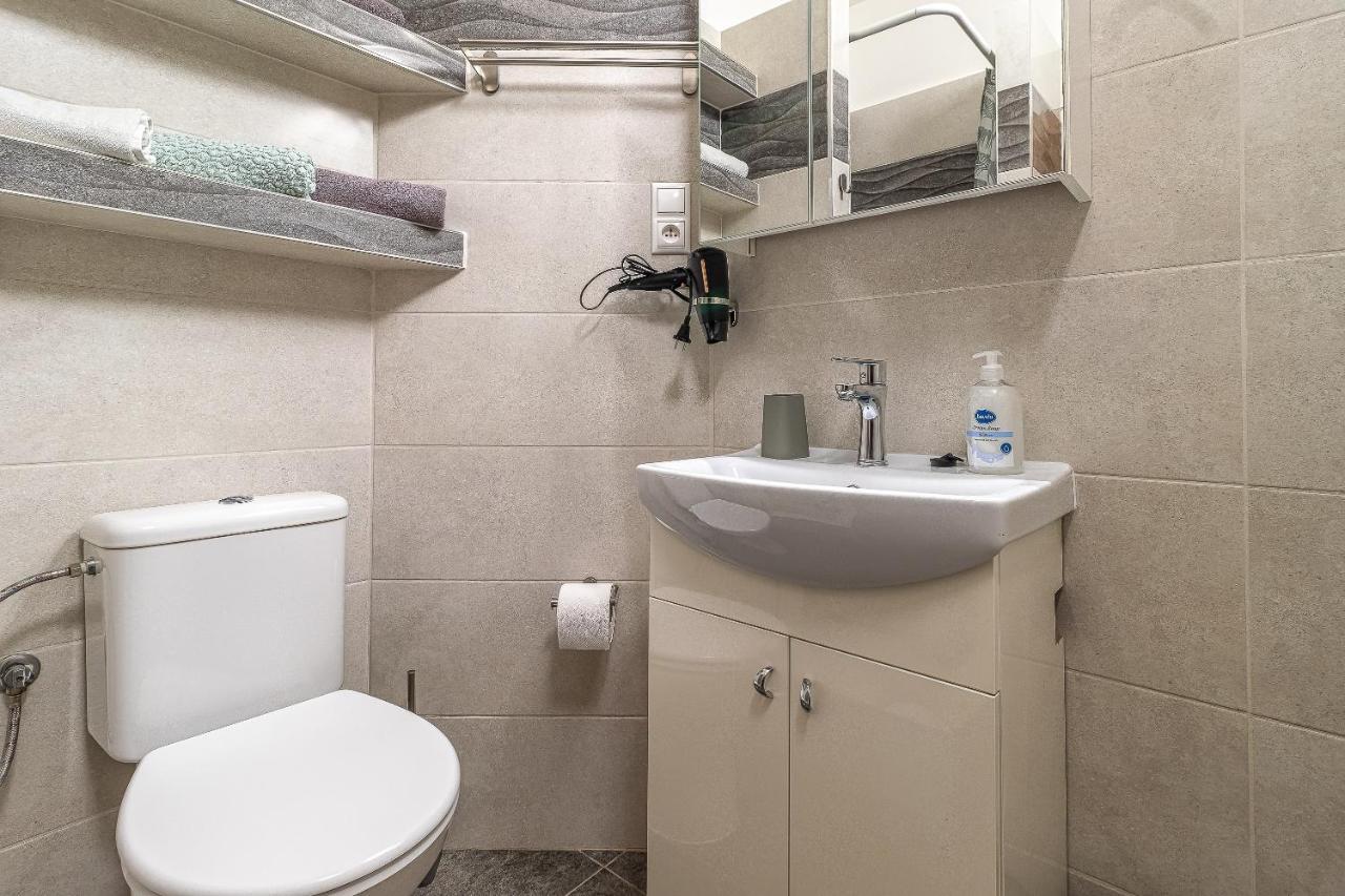 Jonas Apartments - Great Location Near Bratislava City Center Exterior foto